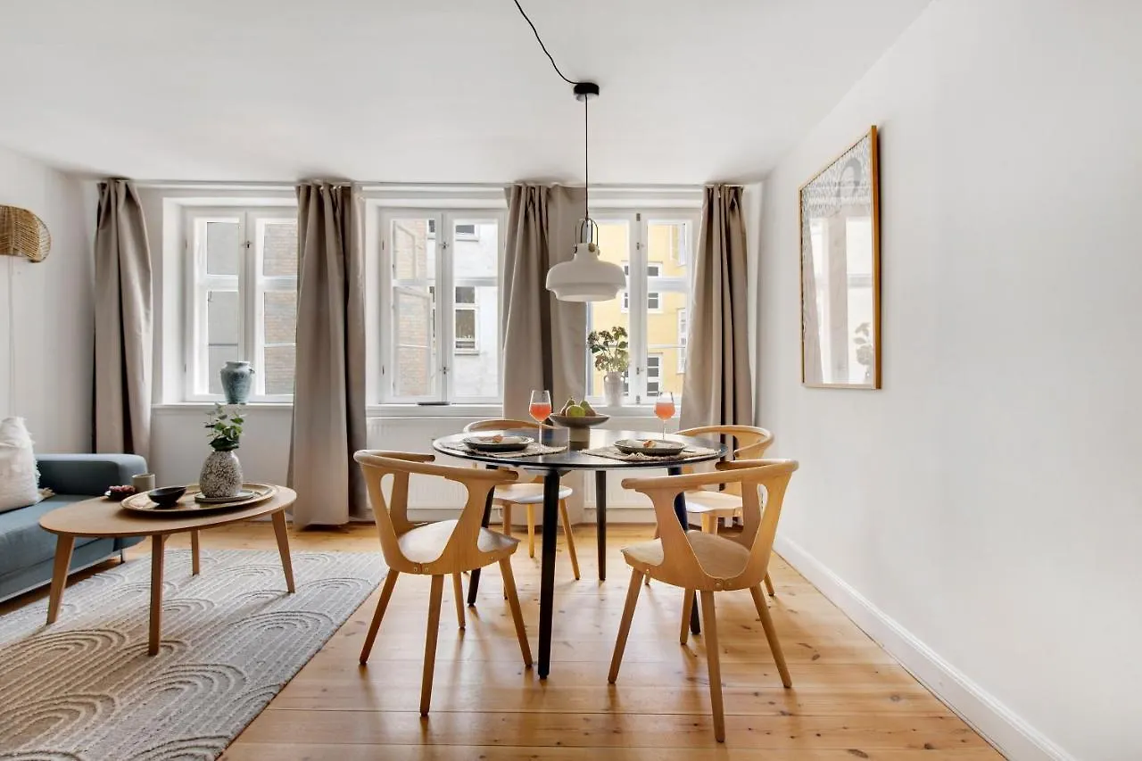Sanders Central - Cute One-Bedroom Apartment In The Middle Of It All Copenhagen Denmark